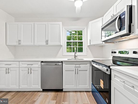 3rd image of 91 Sheffield Pl