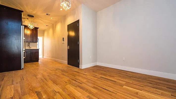 Rented by Nooklyn NYC LLC | media 9