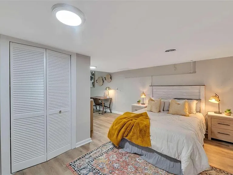 165 Bentley Pkwy — Photo 21