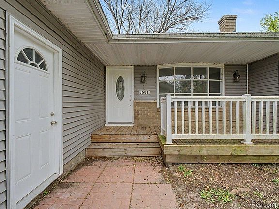 2nd image of 11414 N Lewis Rd