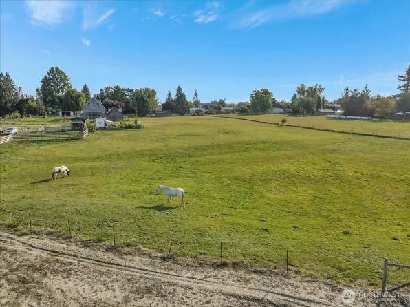 17506 State Route 536, Mount Vernon, WA 98273