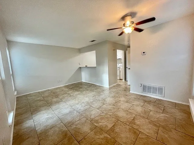 1 bed, 1.0 bath, 543 sqft, $999 — Photo 4