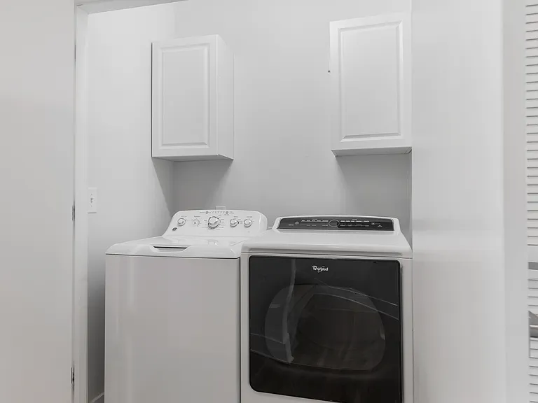 1016 Russell St — Photo 43