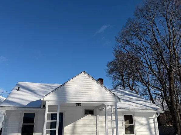 6 Orchard St, Easthampton, MA 01027