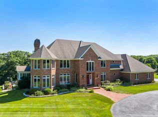 37W171 Crane Rd, Saint Charles, IL 60175