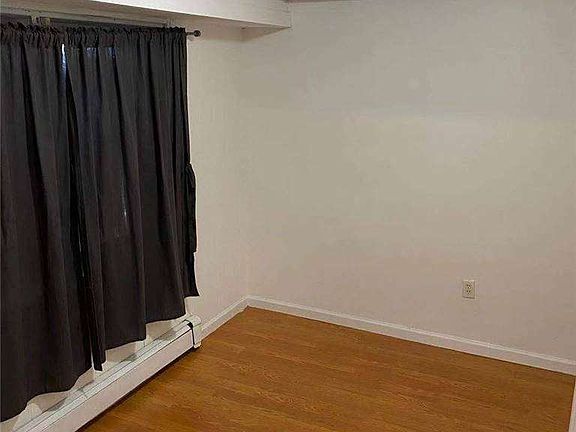 5th image of 168-07 43rd Ave Floor 1