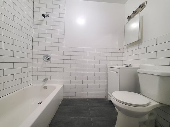 5th image of 25 Stuyvesant Ave #1F
