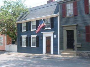 38 Washington St, Marblehead, MA 01945