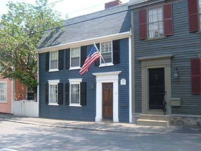 38 Washington St, Marblehead, MA, 01945