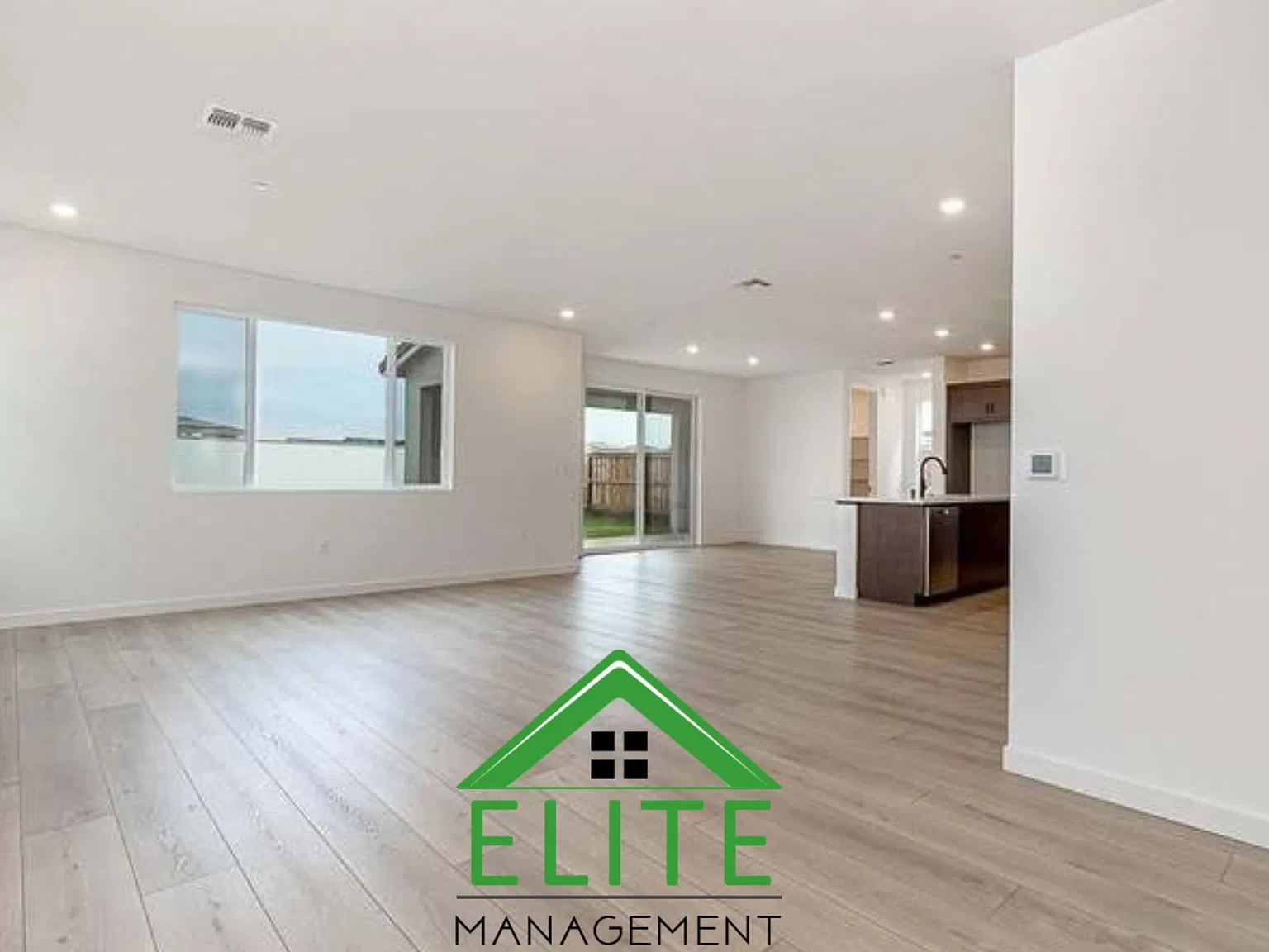4 bed, 3.5 bath, 2617 sqft, $3,400 — Photo 3