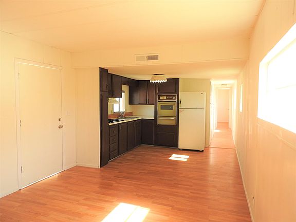 3rd image of 680 East St Spc 3