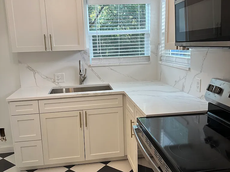 3611 Cedar Lake Dr — Photo 10