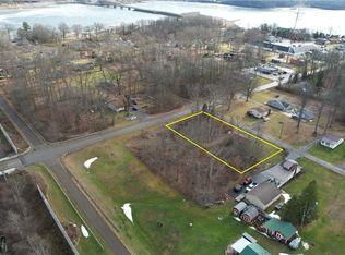 Grandview Rd, Lake Milton, OH 44429