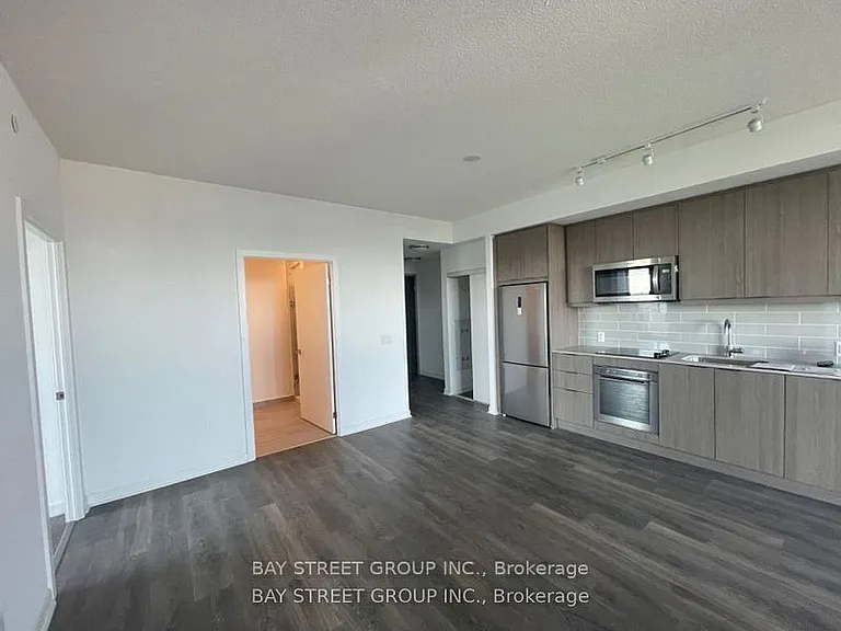 38 Forest Manor Rd #2104 — Photo 2