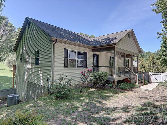 2nd image of 16 Southwood Dr