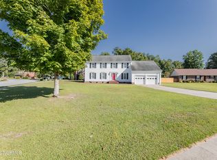 101 Tara Pl, Jacksonville, NC 28540