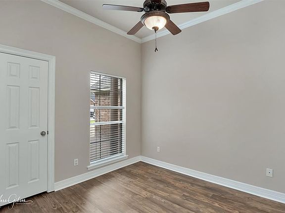5th image of 6008 Whitney Dr