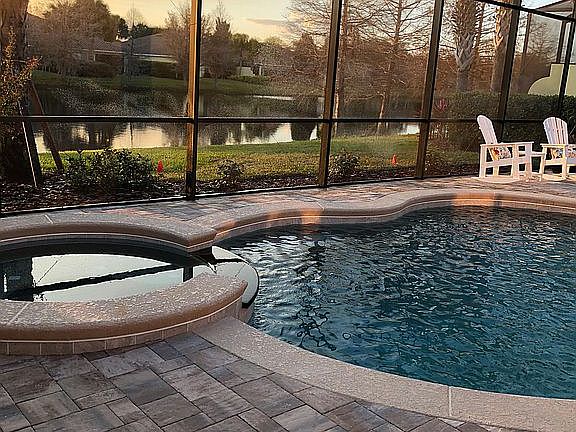 Spa and pool