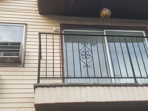 33 Mulock Pl Floor 2