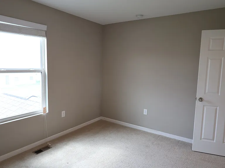 1899 Lakecrest Dr — Photo 47