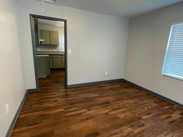 734 Burlington Ave APT C