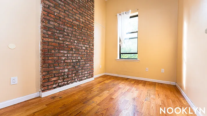 Rented by Nooklyn NYC LLC | media 8