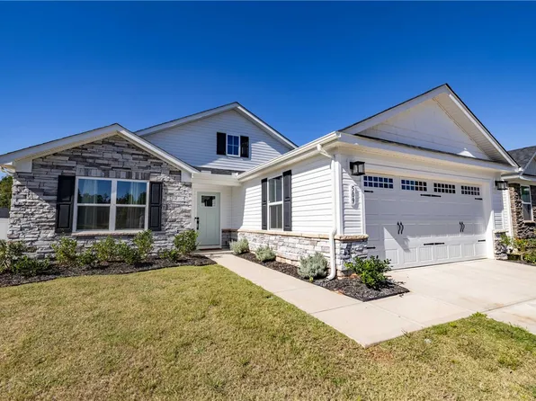 509 Stone Pine Ct, Seneca, SC 29678