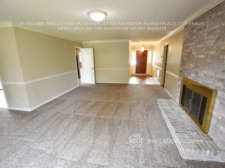 7131 Hillside Ln — Photo 2