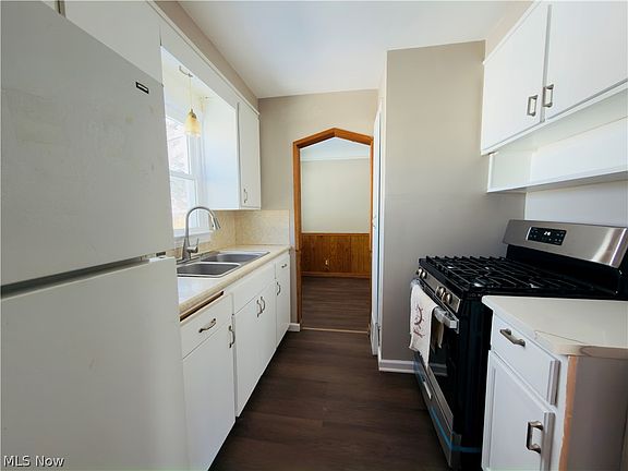 3rd image of 13009 Willard Ave