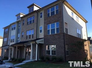 457 Village Commons Ln, Apex, NC 27502