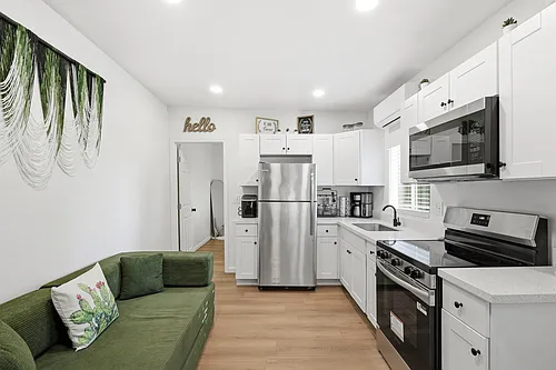 48 S Catalina St Photo 1