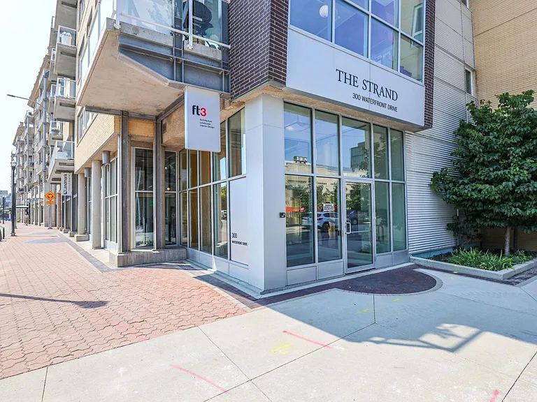 300 Waterfront Dr #502 — Photo 2