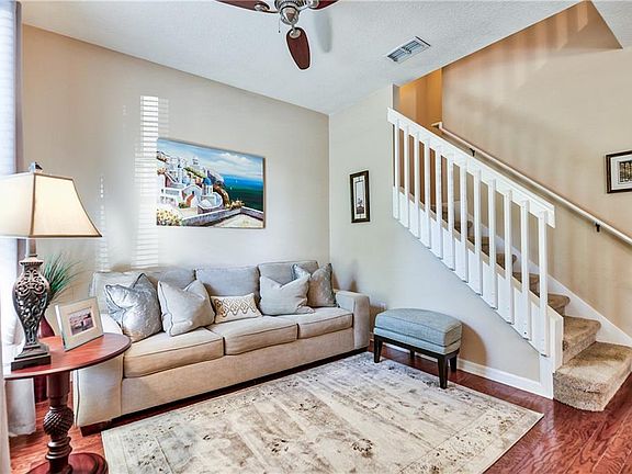 5th image of 14404 Clarkson Dr