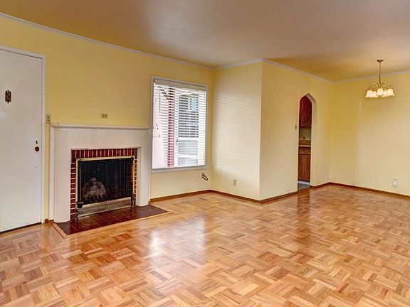 3rd image of 77 Atlantic Ave