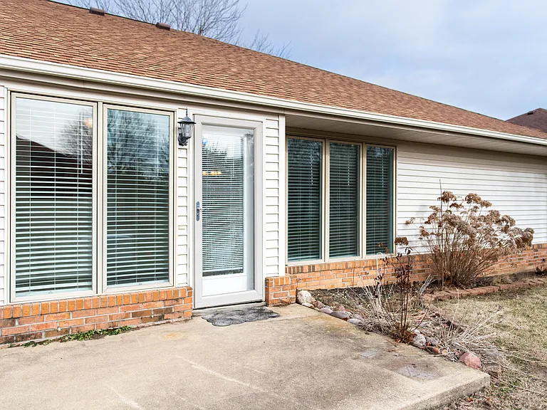 800 Hope Dr — Photo 18