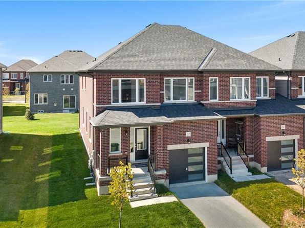 22 Autumn Dr, Wasaga Beach, ON L9Z 0K7