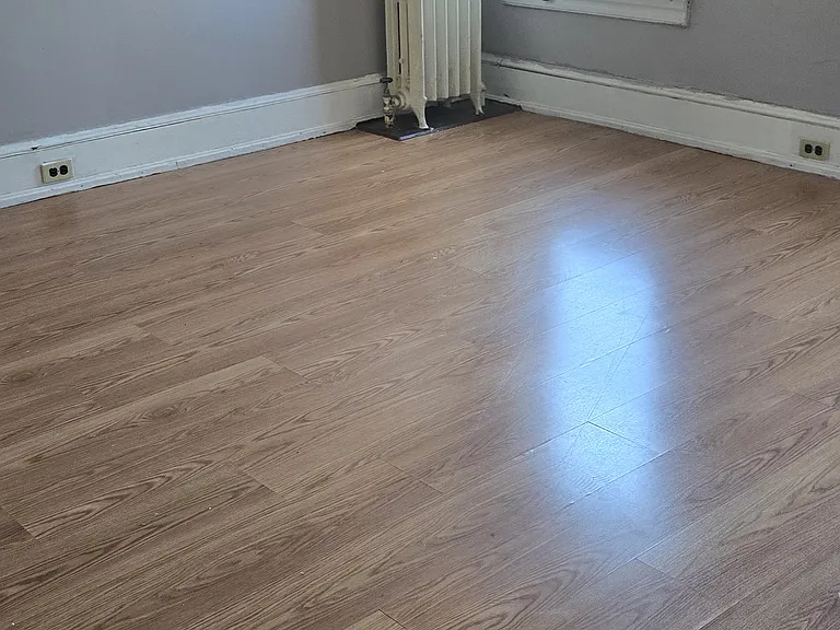 527 Windsor St #2 — Photo 18
