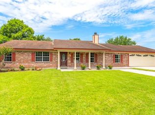 202 David St, Bridge City, TX 77611