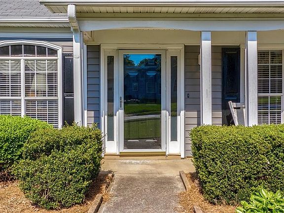 4th image of 797 New England Ct