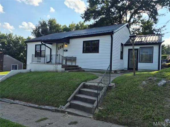 615 N Hawkins Ave, Hannibal, MO 63401
