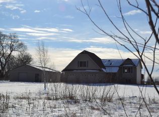 13765 Saint Croix Trl, North Branch, MN 55056