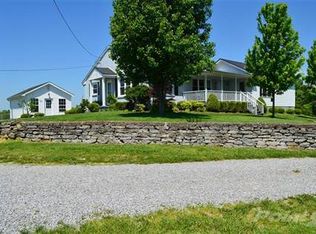 1320 Fairview Rd, Salvisa, KY 40372