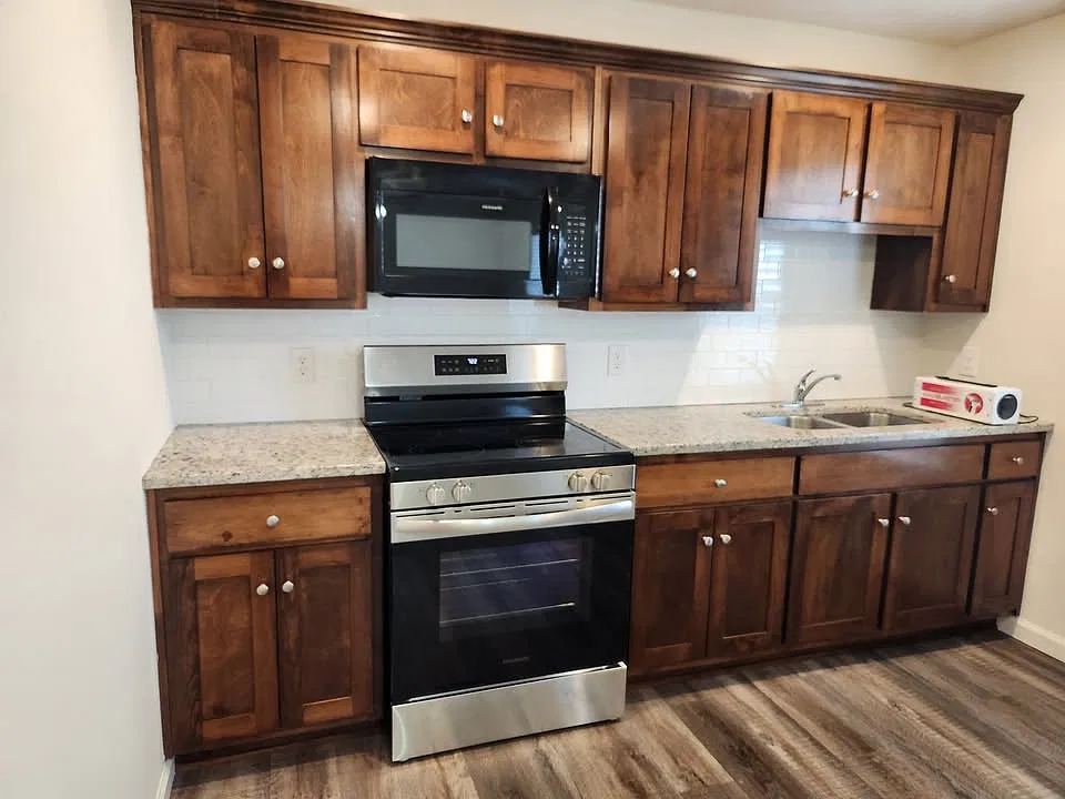 2 bed, 900 sqft, $1,150 — Photo 2