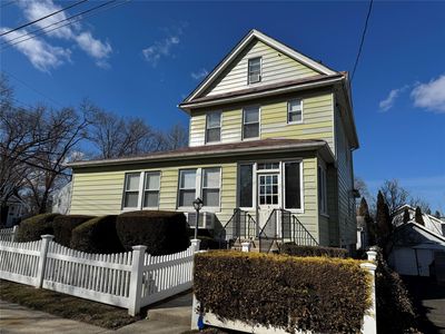 3 Poplar Avenue, Pelham, NY, 10803