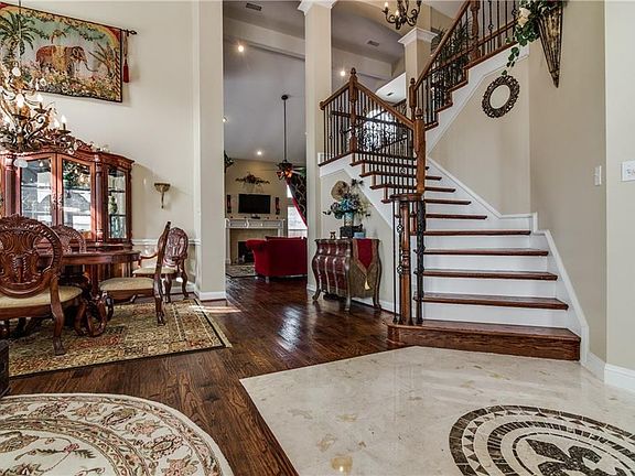 3rd image of 4217 Creekbluff Dr