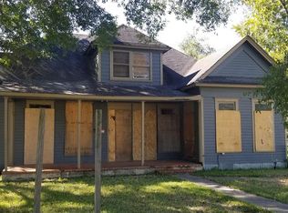 2216 Peach Ave, Bay City, TX 77414