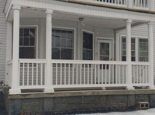 37 1/2 Lake St, Nashua, NH 03060