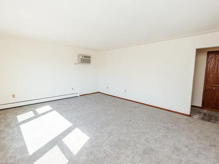 Longfellow Place — Photo 12