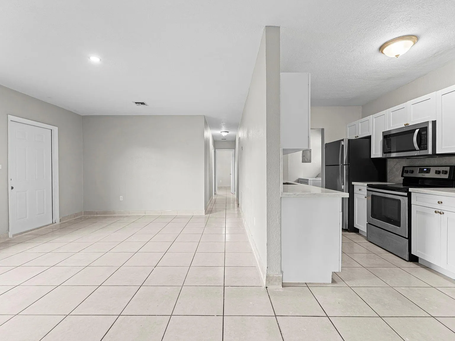 5 bed, 2.0 bath, 1288 sqft, $3,500 — Photo 4