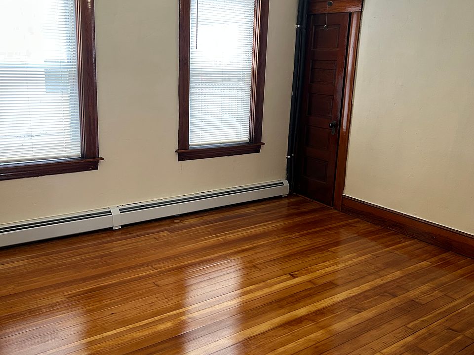 2nd image of 308 Wood Ave #3F